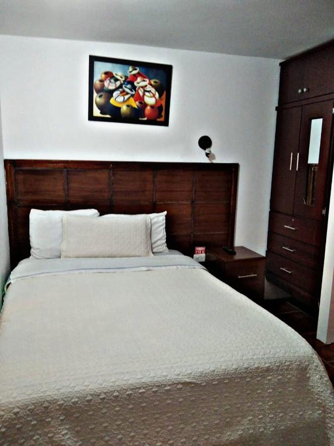 Hostal Mariscal Sucre تابابيلا المظهر الخارجي الصورة