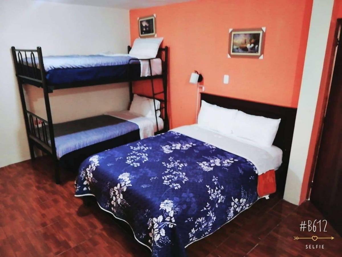 Hostal Mariscal Sucre تابابيلا المظهر الخارجي الصورة