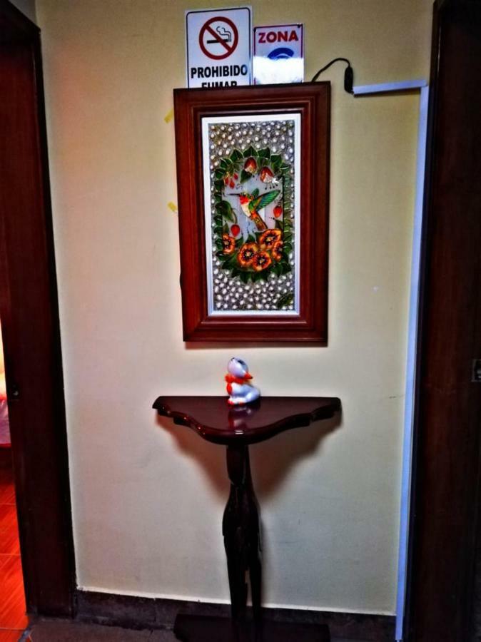 Hostal Mariscal Sucre تابابيلا المظهر الخارجي الصورة